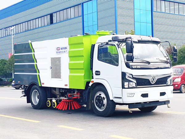 來到程力廠家，東風(fēng)大福瑞卡洗掃車不會(huì)讓您失望