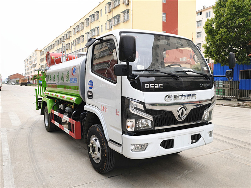 灑水霧炮車在作為出口車型時，采購時需要注意哪幾項事情
